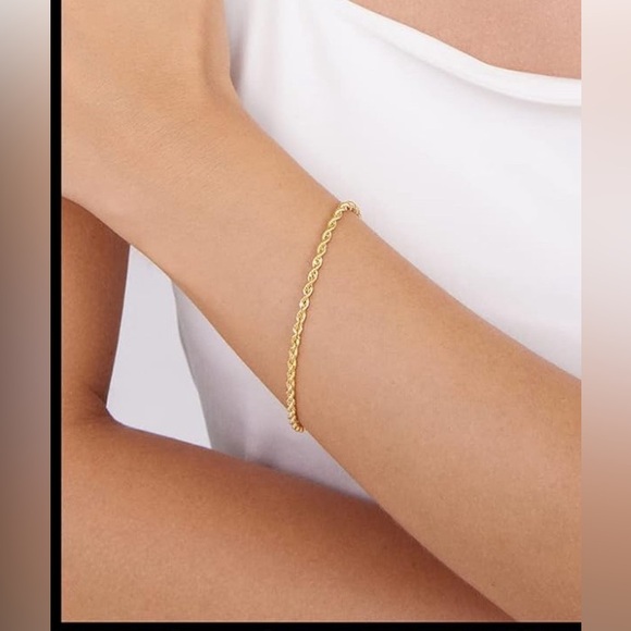 14k Yellow Gold Filled Bracelet - 2.7mm Thick, 7.5 Inches Long - New Condition - Picture 4 of 5